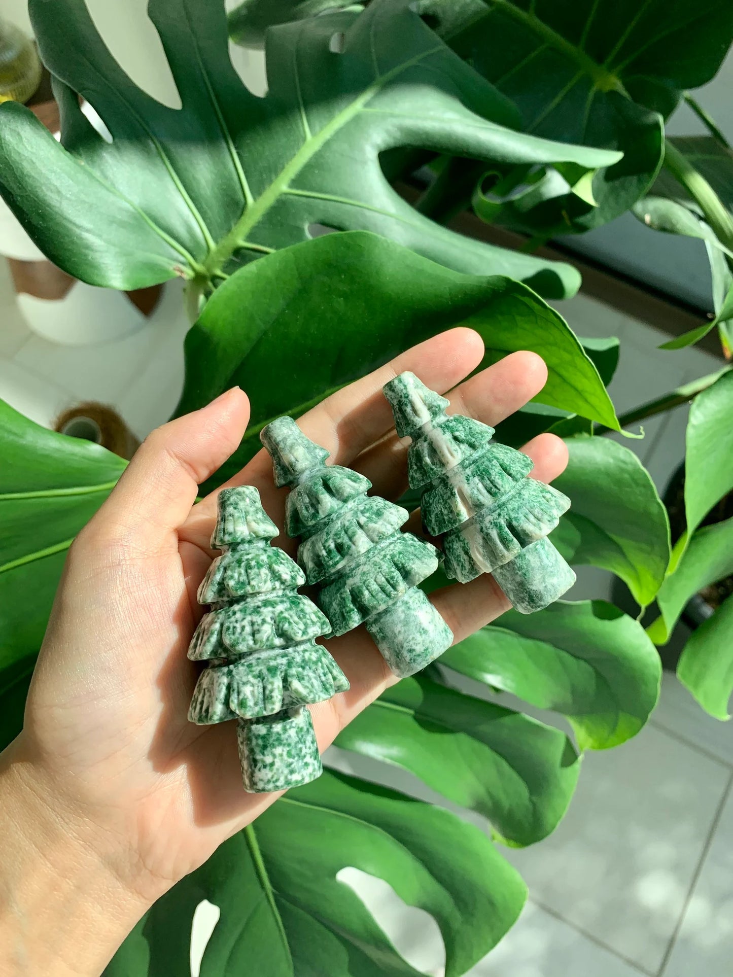 Healing Crystal Mini Christmas Tree Desk Ornament Pocket Stone